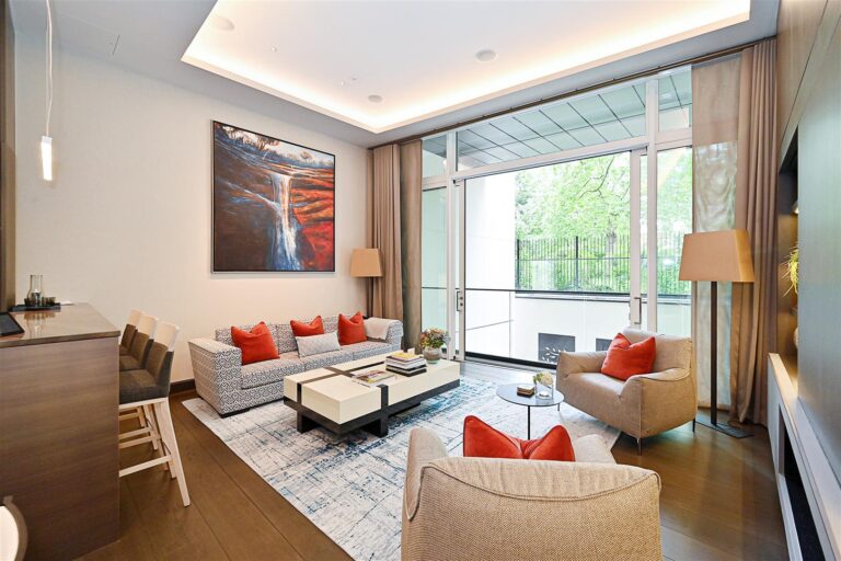 The Chilterns, 24 Paddington Street, Marylebone Village W1U