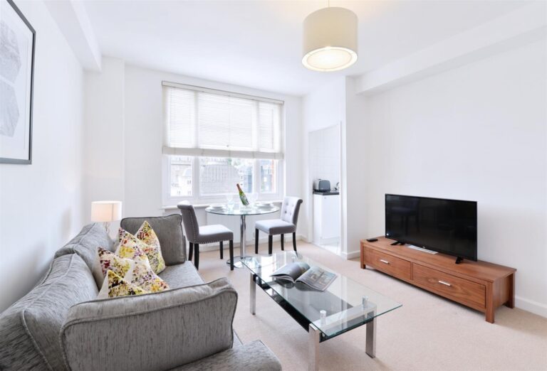 Hill Street, Mayfair W1J