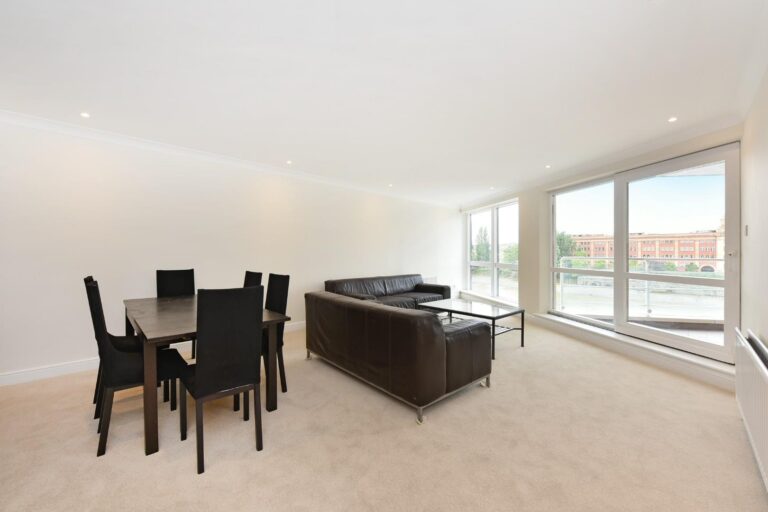 King Henry’s Reach, Manbre Road, W6